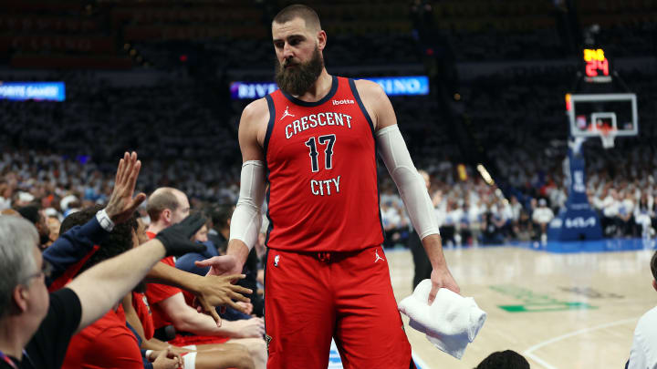 Aunque firmó con los Wizards semanas atrás, no se descarta que Jonas Valanciunas sea cambiado a los Lakers en la próxima temporada