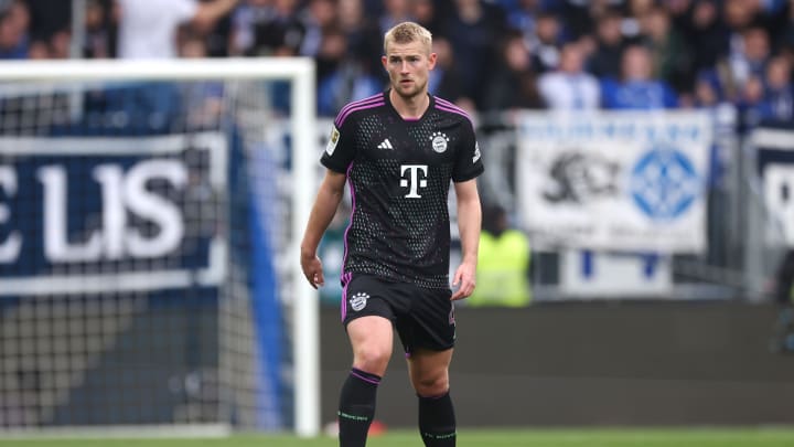 Bayern Munich star Matthijs de Ligt could miss out on a move to Manchester United.