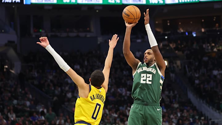 Indiana Pacers v Milwaukee Bucks - Game One