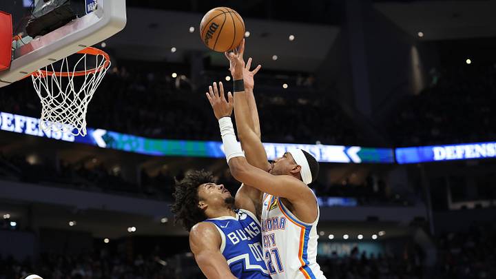 Oklahoma City Thunder v Milwaukee Bucks