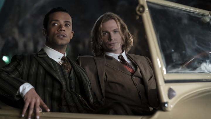Jacob Anderson as Louis De Point Du Lac and Sam Reid as Lestat De Lioncourt - Interview with the Vampire Season 1, Episode 4 - Photo Credit: Alfonso Bresciani/AMC