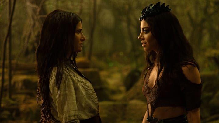 (L-R) Agatha Harkness (Kathryn Hahn) and Death (Aubrey Plaza) in Marvel Television's AGATHA ALL ALONG, exclusively on Disney+. Photo by Chuck Zlotnick. © 2024 MARVEL.