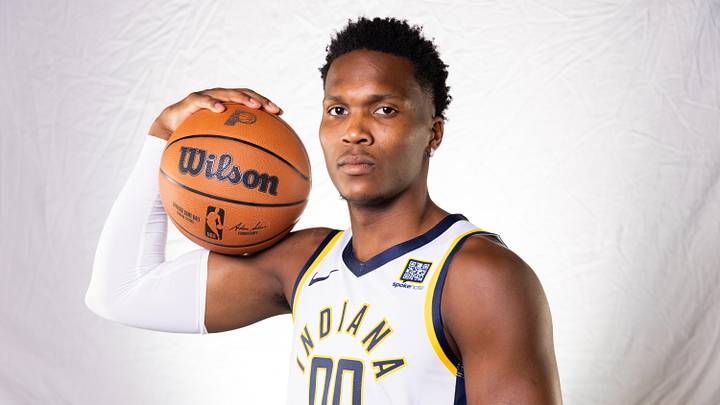 Sep 30, 2024; Indianapolis, IN, USA;  Indiana Pacers guard Bennedict Mathurin (00) poses for a photo during 2024 Media day.  Mandatory Credit: Trevor Ruszkowski-Imagn Images