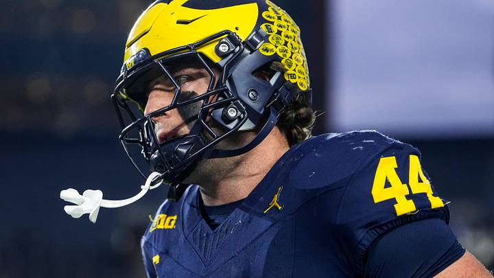 Michigan tight end Max Bredeson (44) warms up ahead of the Purdue game at Michigan Stadium in Ann Arbor on Saturday, November 1, 2025.