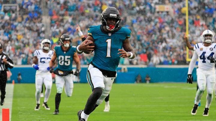 Jacksonville Jaguars running back Travis Etienne Jr. (1) scores a rushing touchdown during the second quarter of an NFL football game at EverBank Stadium, Sunday, Dec. 7, 2025, in Jacksonville, Fla. The Jaguars defeated the Colts 36-19.