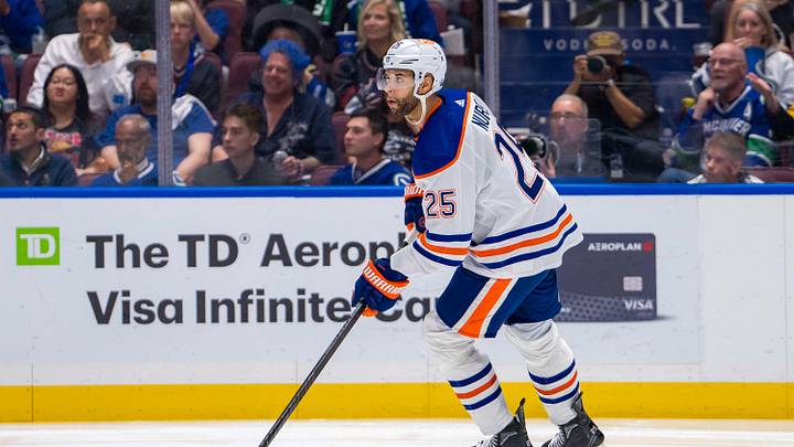 Edmonton Oilers defenseman Darnell Nurse (25)