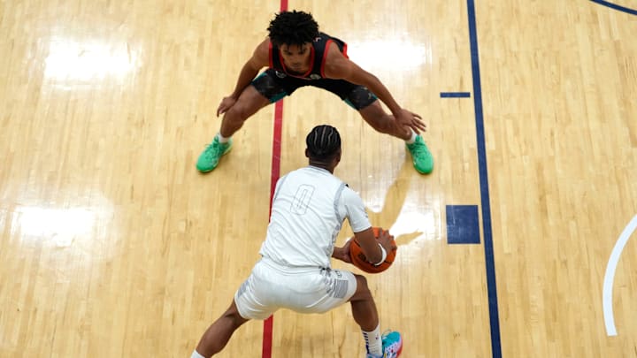 Syracuse basketball 4-star and five-5 recruits are big favorites to win the Peach Jam and Under Armour Association titles.