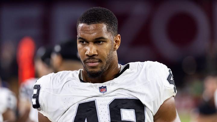Former Las Vegas Raiders defensive end Charles Snowden (49)