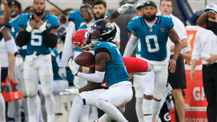 Jacksonville Jaguars wide receiver Brian Thomas Jr. (7) hauls in a reception against Kansas City Chiefs cornerback Joshua Williams (2) during the first quarter of a preseason NFL football game Saturday, Aug. 10, 2024 at EverBank Stadium in Jacksonville, Fla. [Corey Perrine/Florida Times-Union]