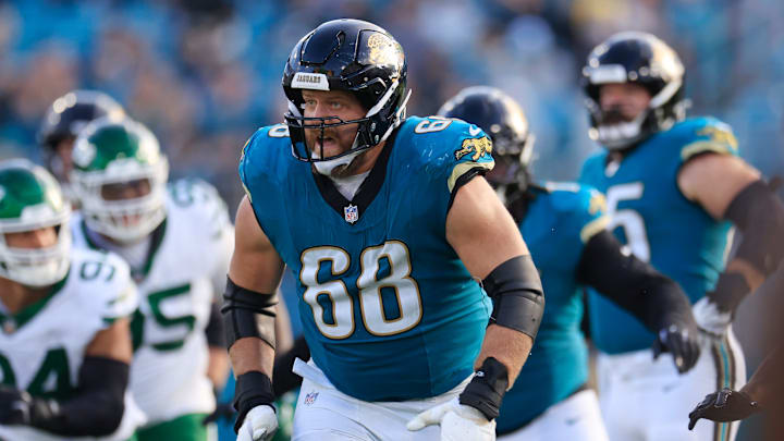 Jacksonville Jaguars guard Brandon Scherff runs against the New York Jets. Jacksonville Jaguars guard Brandon Scherff runs against the New York Jets.