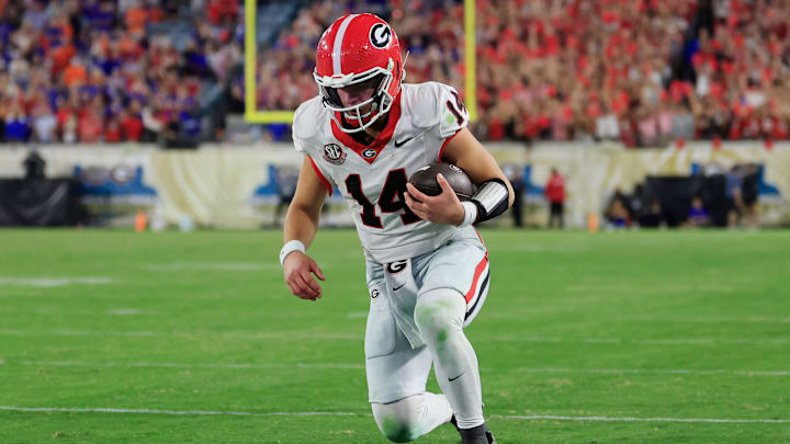 Gunner Stockton and the Bulldogs welcome the Longhorns to Georgia.