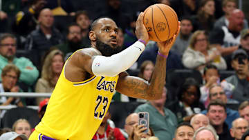 Los Angeles Lakers v Milwaukee Bucks