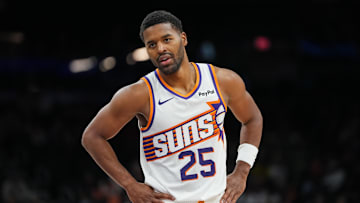 Los Angeles Lakers v Phoenix Suns