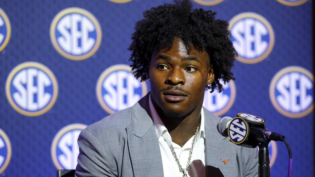 Jul 23, 2026; Tampa, FL, USA; Texas Longhorns defensive end Colin Simmons (1) speaks to the press during SEC Football Kickoff Media Day at the Tampa Marriott. Mandatory Credit: Nathan Ray Seebeck-Imagn Images