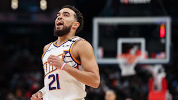 Phoenix Suns v Washington Wizards