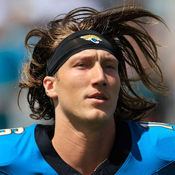 Jacksonville Jaguars quarterback Trevor Lawrence (16) runs on the field before an NFL football matchup at EverBank Stadium, Sunday, Sept. 21, 2025, in Jacksonville, Fla. The Jaguars defeated the Texans 17-10.