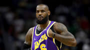 LeBron James sufrió lesión de tobillo ante Pelicans