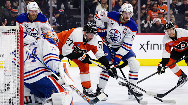 Edmonton Oilers v Philadelphia Flyers