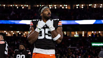 Pittsburgh Steelers v Cleveland Browns