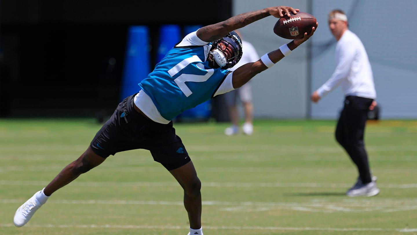 Travis Hunter’s Contract Under NFL’s CBA Poses Unique Challenges