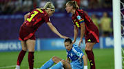 Nach der Niederlage gegen Schweden müssen sich die DFB-Frauen wieder auf die Füße helfen