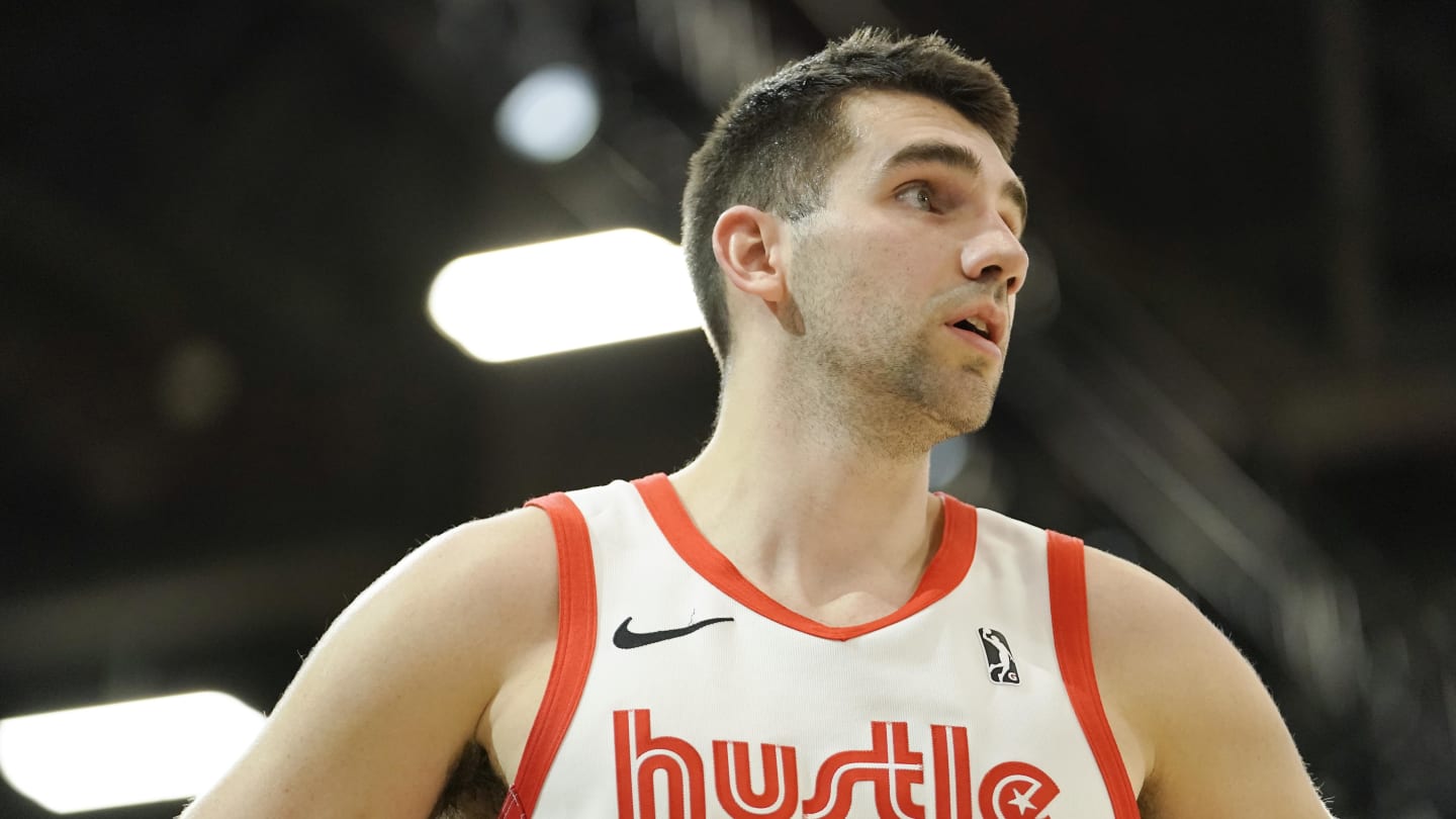 Former Purdue Guard Dakota Mathias Signs Exhibit 10 Contract with NBA Team