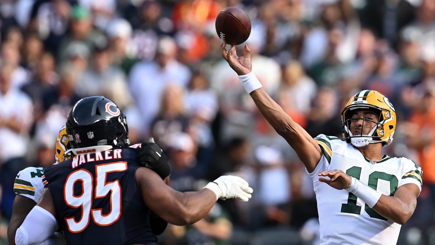 如何在廣播中收聽包裝工隊與熊隊的 NFL 第 11 週比賽