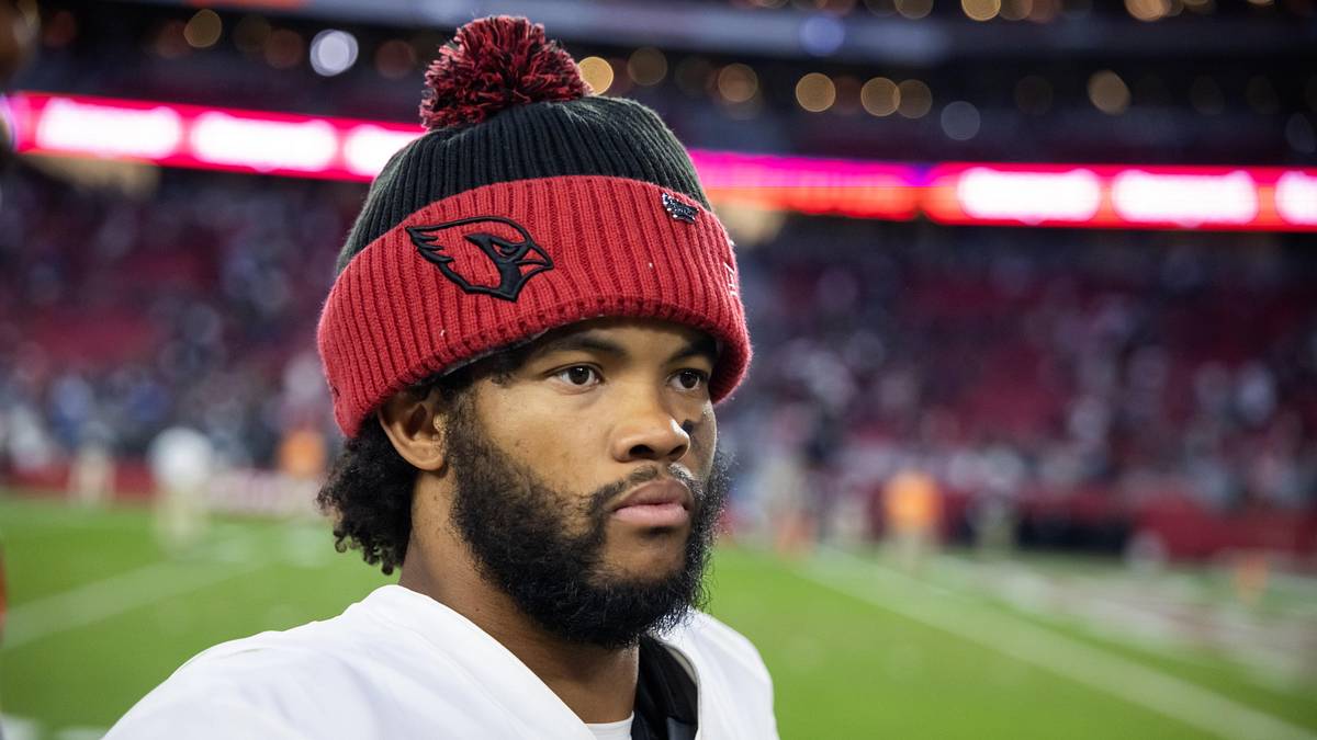 Kyler Murrays Hilarious Reaction to the Cold Weather Ahead of Cardinals vs. Panthers