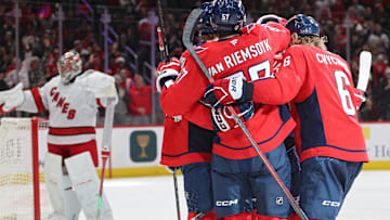 Carolina Hurricanes v Washington Capitals
