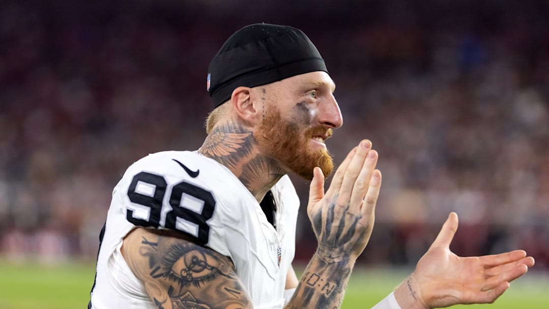 Aug 23, 2025; Glendale, Arizona, USA; Las Vegas Raiders defensive end Maxx Crosby (98) against the Arizona Cardinals during a preseason NFL game at State Farm Stadium. Mandatory Credit: Mark J. Rebilas-Imagn Images Aug 23, 2025; Glendale, Arizona, USA; Las Vegas Raiders defensive end Maxx Crosby (98) against the Arizona Cardinals during a preseason NFL game at State Farm Stadium. Mandatory Credit: Mark J. Rebilas-Imagn Images