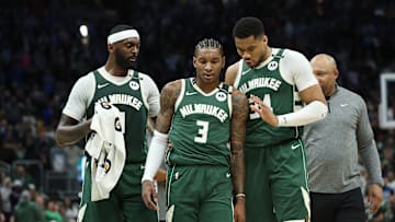 Minnesota Timberwolves v Milwaukee Bucks