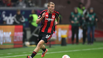 Rasmus Kristensen im Trikot von Eintracht Frankfurt