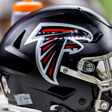 Atlanta Falcons helmet 