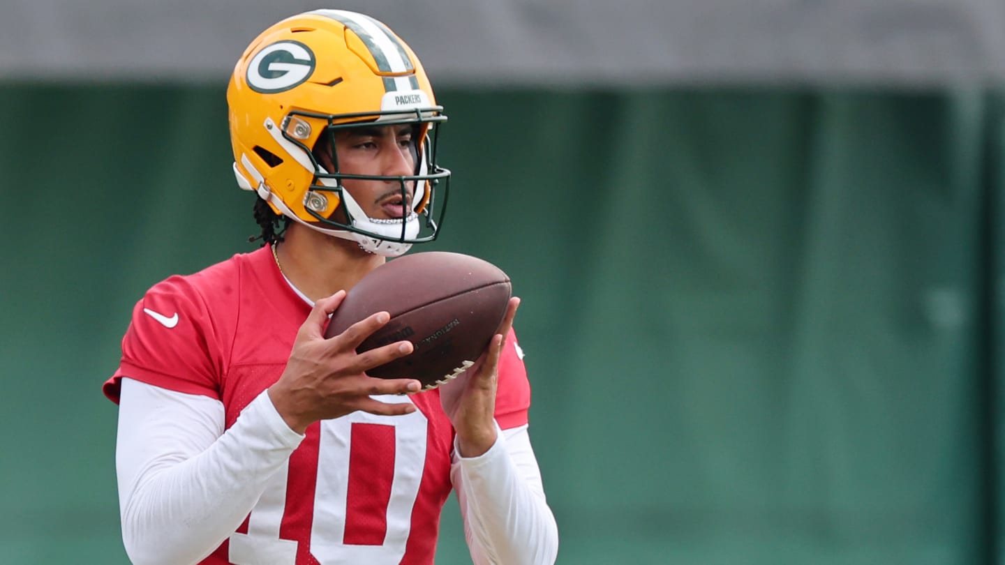 喬丹樂福和圖阿塔戈瓦洛亞的續約對 NFL 選秀意味著什麼
