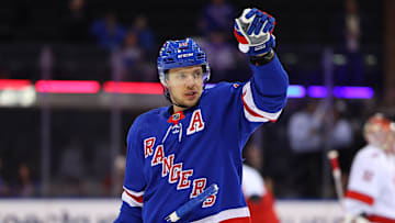 Carolina Hurricanes v New York Rangers