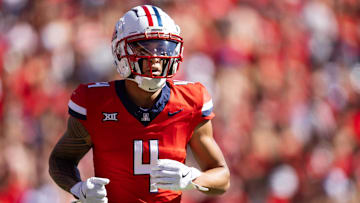 Arizona Wildcats wide receiver Tetairoa McMillan (4) against the Colorado Buffalos at Arizona Stadium. 