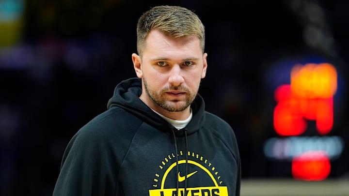 Los Angeles Lakers v Golden State Warriors