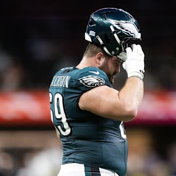 Landon Dickerson reportedly suffered a leg injury at Eagles practice on Sunday.