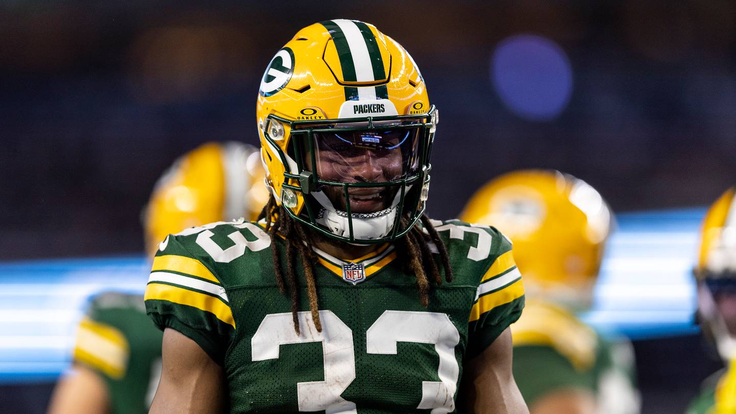 Packers players and fans are furious at disrespectful Aaron Jones release - Vimarsana News