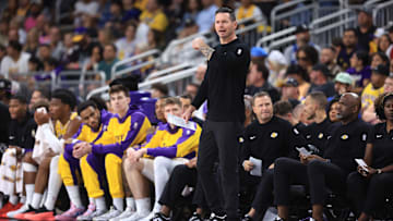 Minnesota Timberwolves v Los Angeles Lakers