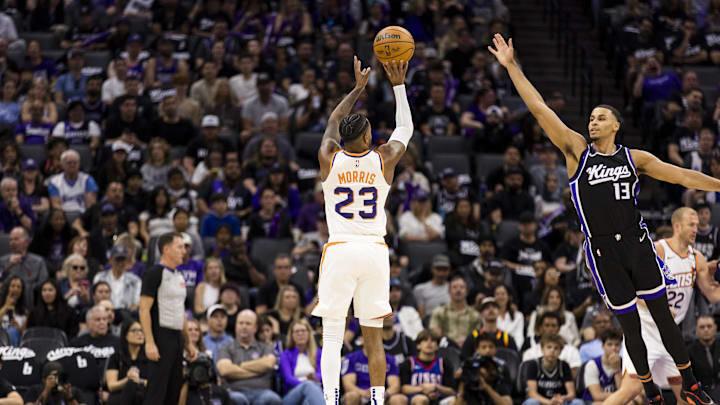 The Pacers are signing veteran guard Monte Morris to a one-year deal.