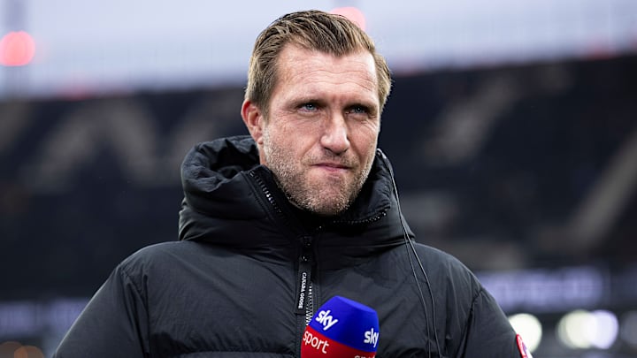 Markus Krösche hat zum ersten Mal in diesem Winter auf dem Transfermarkt zugeschlagen Markus Krösche hat zum ersten Mal in diesem Winter auf dem Transfermarkt zugeschlagen