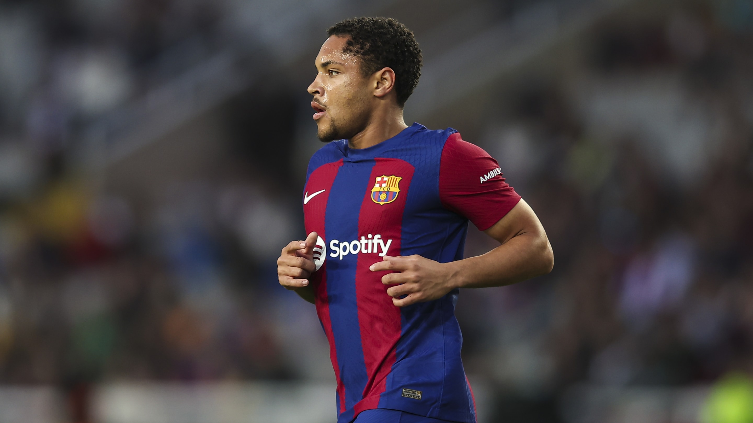 Barcelona in talks with Serie A side over Vitor Roque exit - report