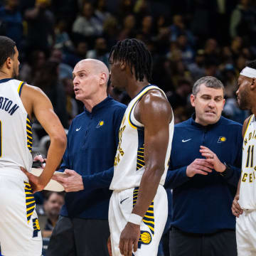 Nov 4, 2023; Indianapolis, Indiana, USA; Indiana Pacers head coach Rick Carlisle talks to his team in the second half against the Charlotte Hornets at Gainbridge Fieldhouse. Mandatory Credit: Trevor Ruszkowski-USA TODAY Sports