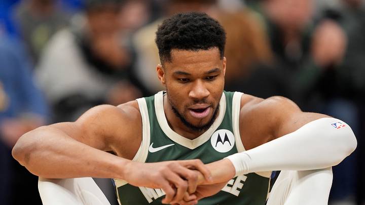 Detroit Pistons v Milwaukee Bucks