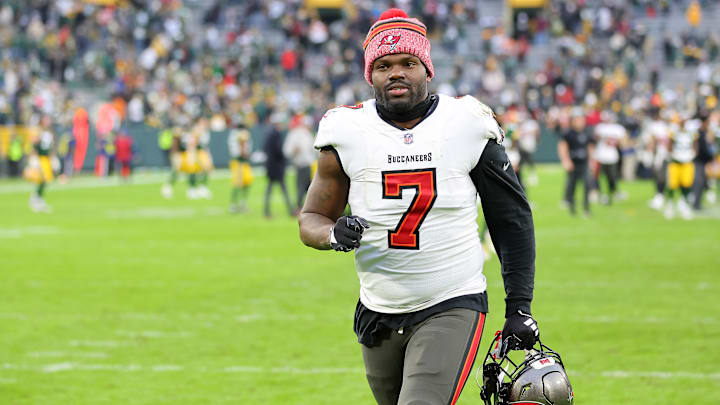Shaq Barrett won't be allowed to return to the Tampa Bay Buccaneers thanks to the Miami Dolphins blocking a potential move.