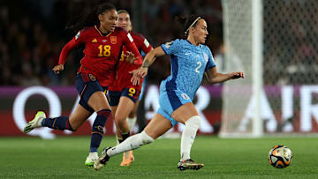 Lucy Bronze e Salma Paralluelo estão entre as remanescentes da última decisão do Mundial