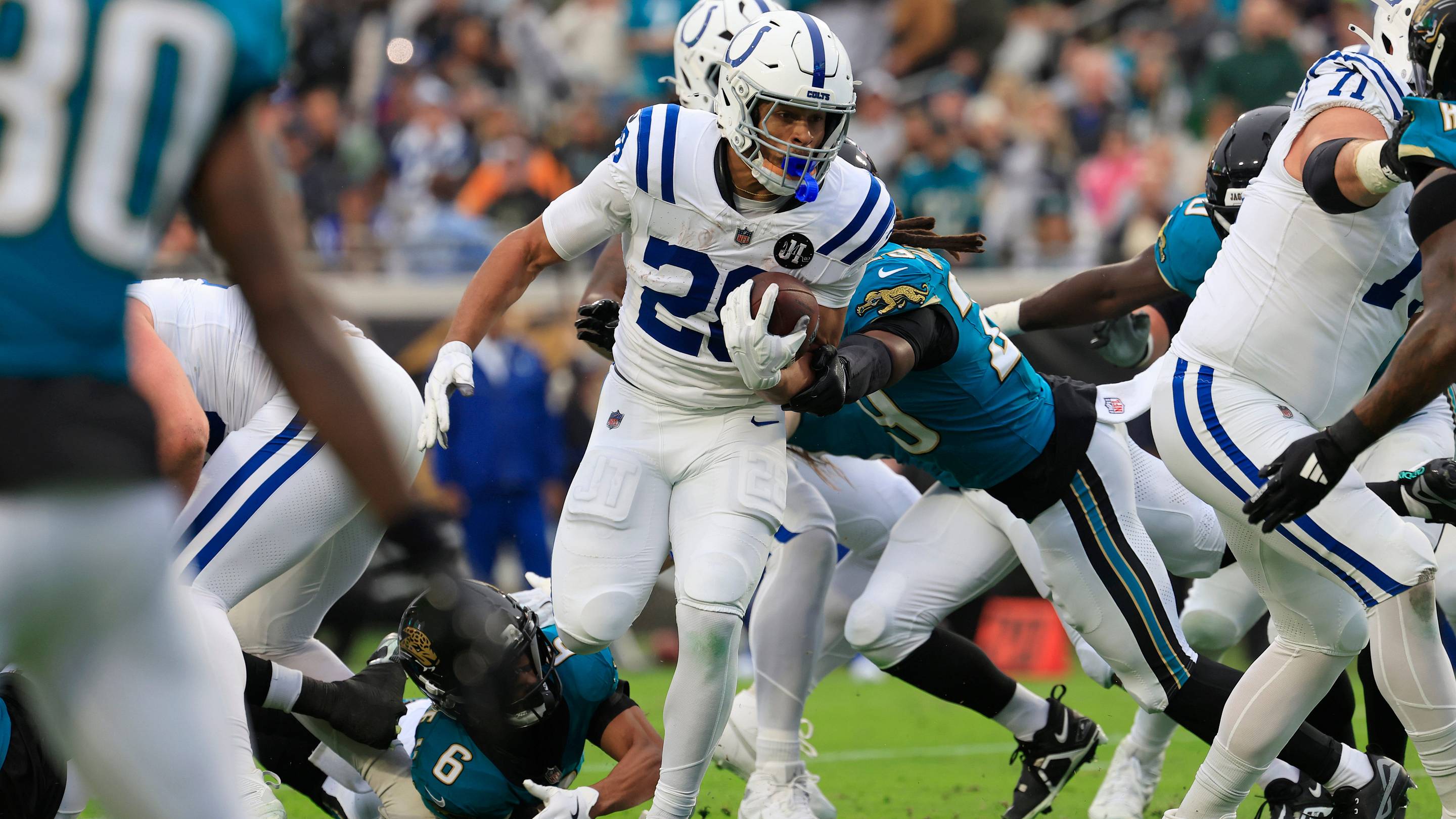 Colts Should Wise Up With Looming Jonathan Taylor Situation