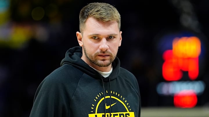 Los Angeles Lakers v Golden State Warriors