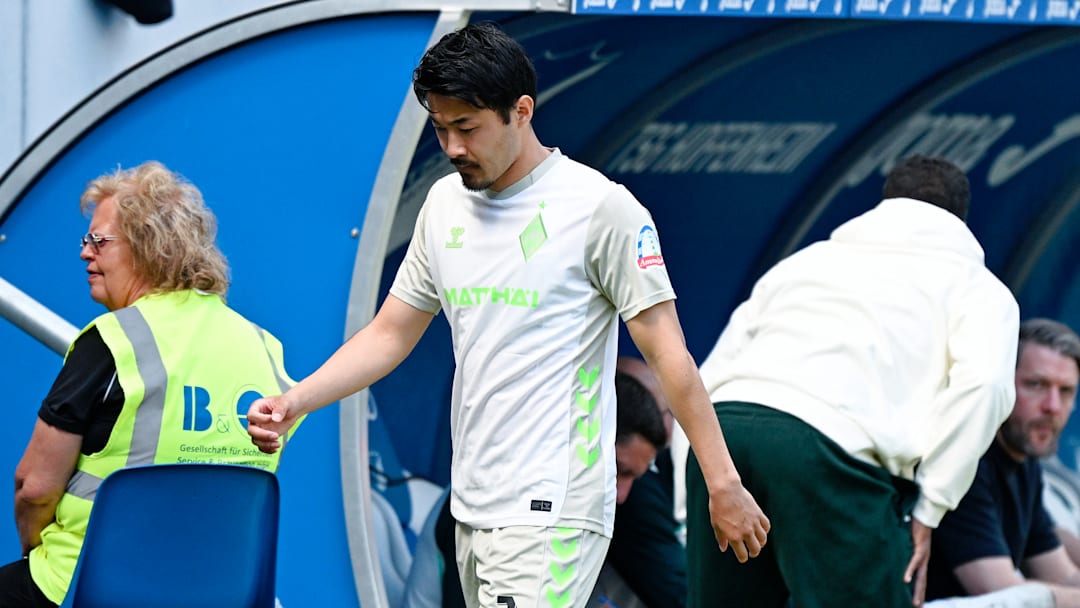 Abgang aus Bremen? SVW-Leihgabe Yukinari Sugawara sah Rot Abgang aus Bremen? SVW-Leihgabe Yukinari Sugawara sah Rot